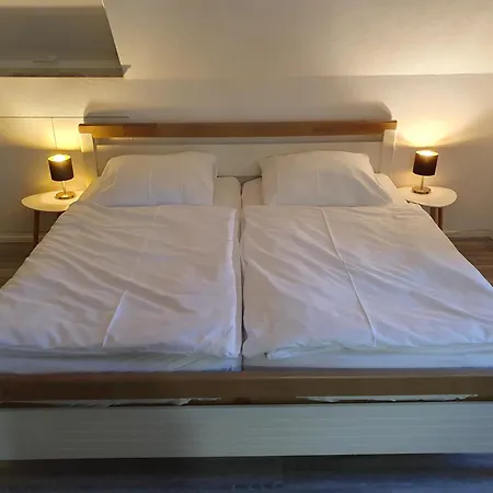 Metzgerei Und Wolz ゲストハウス