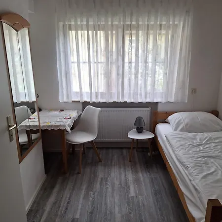 Metzgerei Und Wolz 3* ランゲンブルク